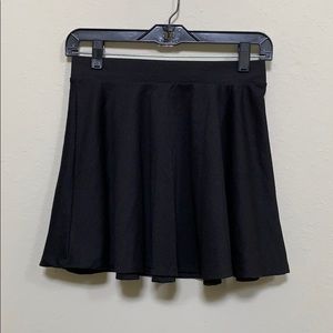 Forever 21 black circle skirt
